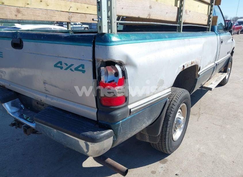 Photo 13 of 1996 Dodge Ram 2500 (VIN 1B7JF26Z0TJ184651)