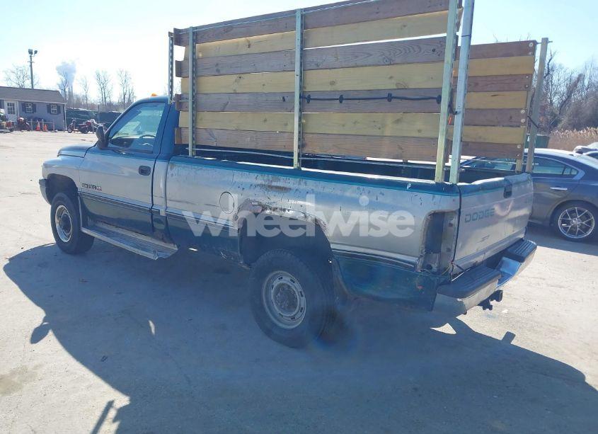 Photo 3 of 1996 Dodge Ram 2500 (VIN 1B7JF26Z0TJ184651)