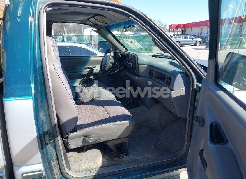 Photo 5 of 1996 Dodge Ram 2500 (VIN 1B7JF26Z0TJ184651)