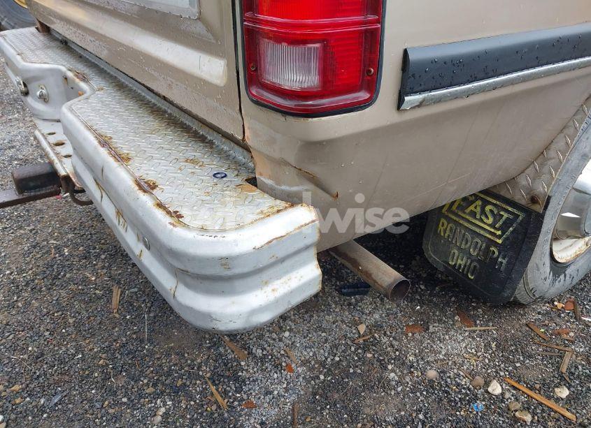 Photo 13 of 1992 Dodge W-series W200/W250 (VIN 1B7JM26Y2NS569252)