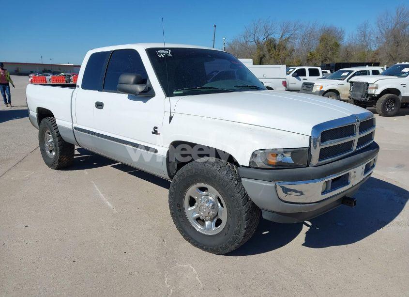 2000 Dodge Ram 2500 ST (VIN 1B7KC2364YJ114892) main photo