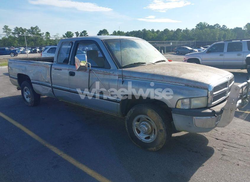 1996 Dodge Ram 2500 (VIN 1B7KC23C3TJ145047) main photo