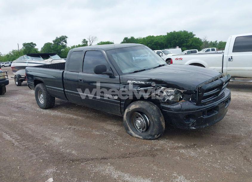 1999 Dodge Ram 2500 ST (VIN 1B7KC23W4XJ588355) main photo