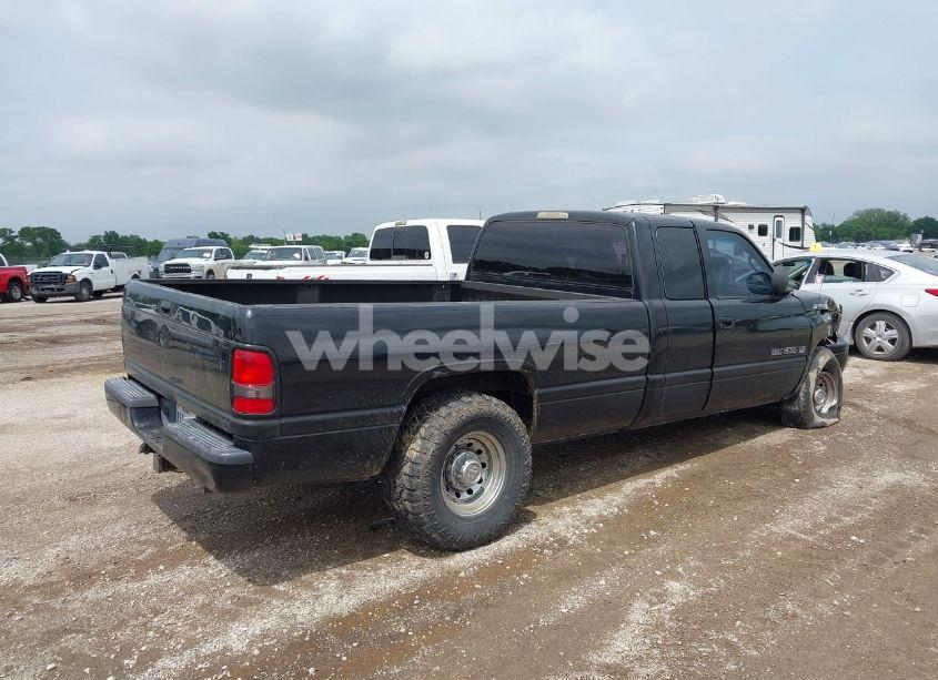 Photo 4 of 1999 Dodge Ram 2500 ST (VIN 1B7KC23W4XJ588355)