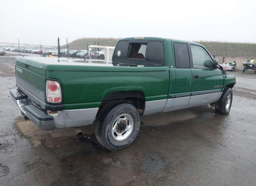 Photo 4 of 2000 Dodge Ram 2500 ST (VIN 1B7KC23Z4YJ130441)