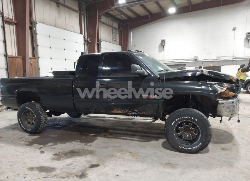 Photo 14 of 2001 Dodge Ram 2500 ST (VIN 1B7KF23621J611551)