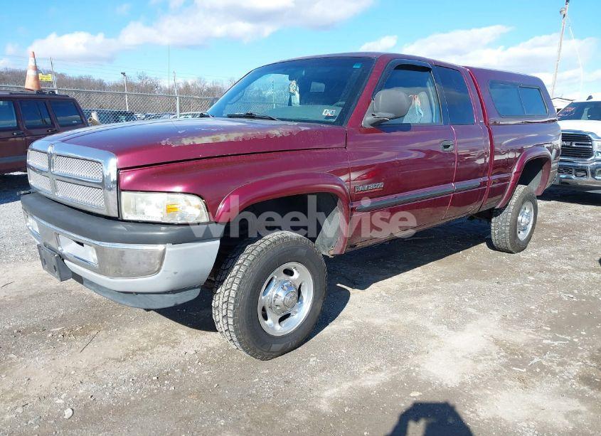 Photo 2 of 2001 Dodge Ram 2500 ST (VIN 1B7KF23631J572789)