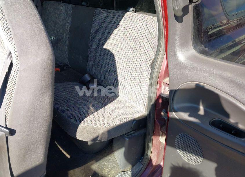 Photo 8 of 2001 Dodge Ram 2500 ST (VIN 1B7KF23631J572789)