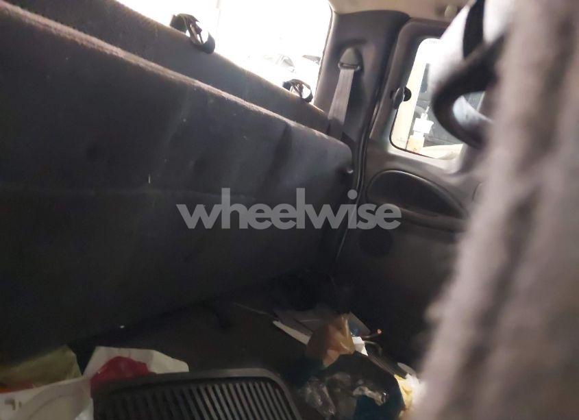 Photo 8 of 2001 Dodge Ram 2500 ST (VIN 1B7KF23631J609940)