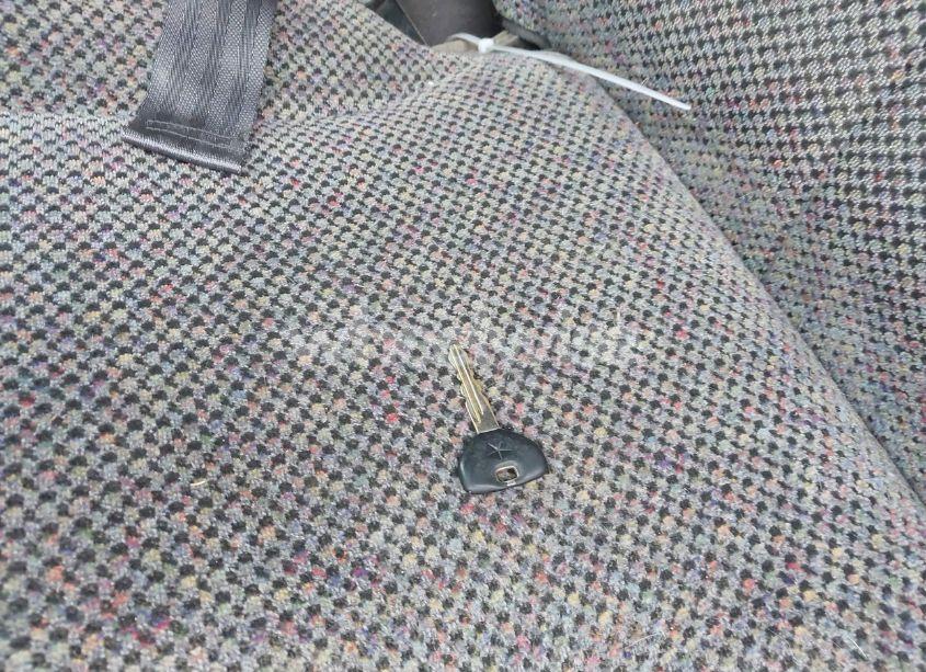 Photo 11 of 1998 Dodge Ram 2500 ST (VIN 1B7KF2364WJ218786)