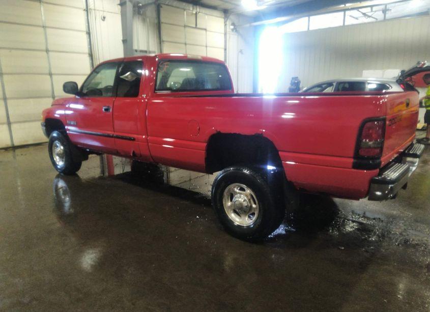 Photo 3 of 2001 Dodge Ram 2500 ST (VIN 1B7KF23651J607185)
