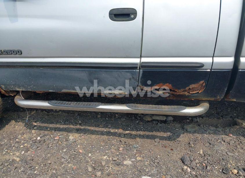 Photo 12 of 2001 Dodge Ram 2500 ST (VIN 1B7KF23661J611536)