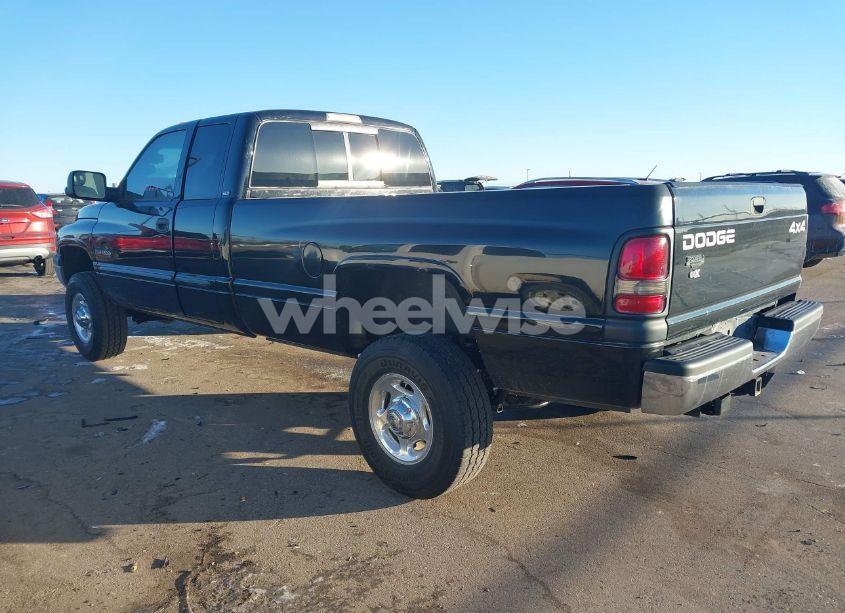 Photo 3 of 2001 Dodge Ram 2500 ST (VIN 1B7KF23661J611648)