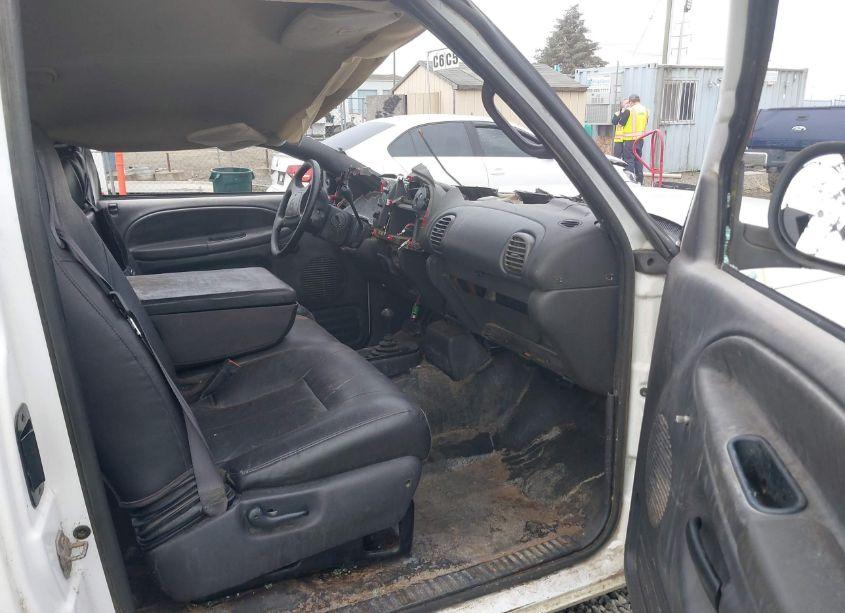 Photo 5 of 2001 Dodge Ram 2500 ST (VIN 1B7KF23W61J581275)