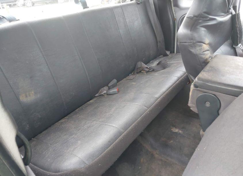 Photo 8 of 2001 Dodge Ram 2500 ST (VIN 1B7KF23W61J581275)