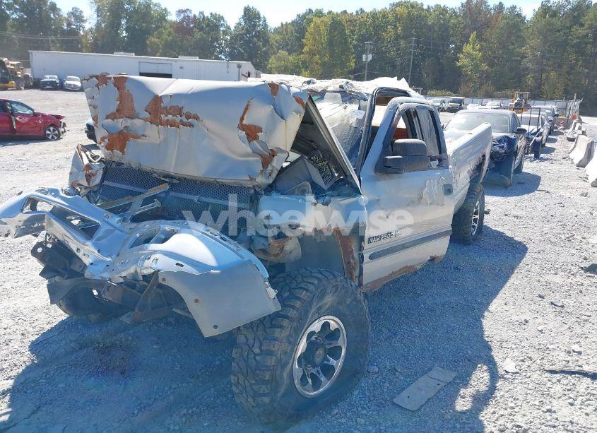 Photo 2 of 2001 Dodge Ram 2500 ST (VIN 1B7KF23Z71J220955)