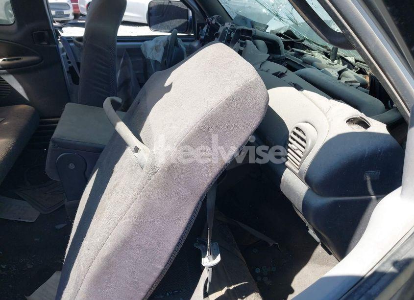 Photo 5 of 2001 Dodge Ram 2500 ST (VIN 1B7KF23Z71J220955)