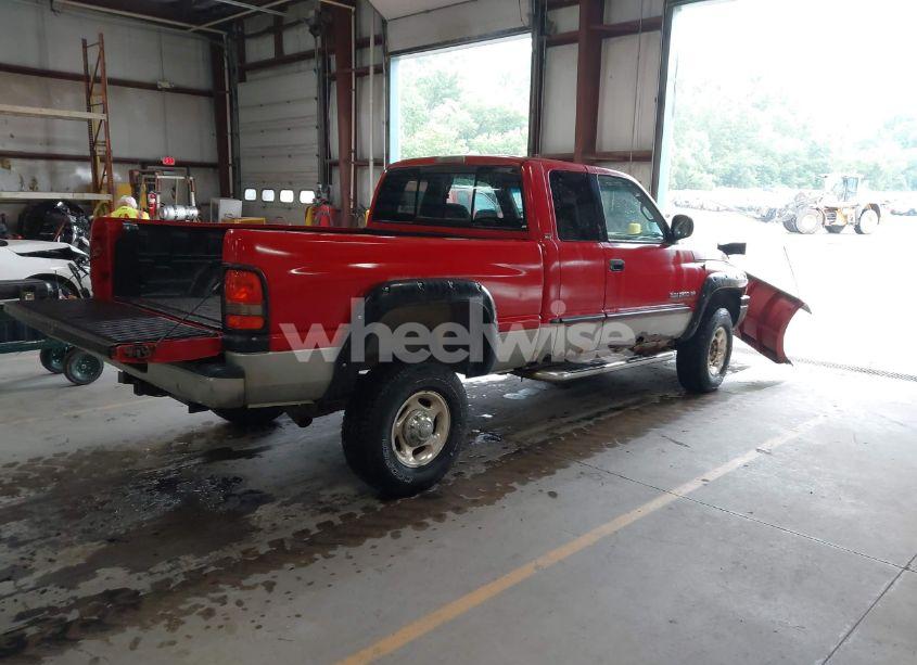 Photo 4 of 2000 Dodge Ram 2500 ST (VIN 1B7KF23Z7YJ183335)