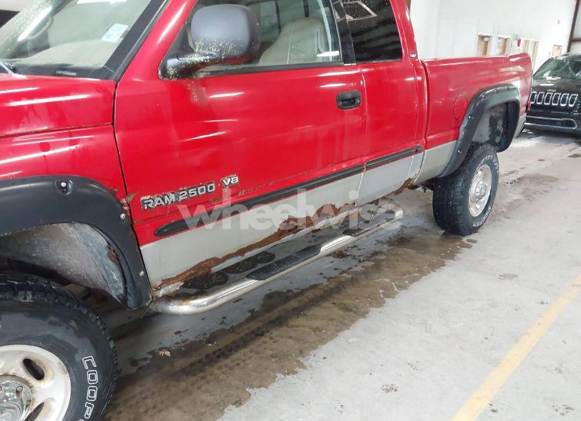 Photo 6 of 2000 Dodge Ram 2500 ST (VIN 1B7KF23Z7YJ183335)