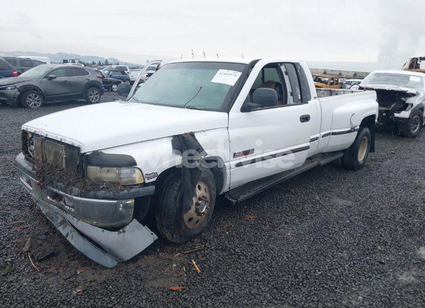 Photo 2 of 1999 Dodge Ram 3500 ST (VIN 1B7MC3360XJ644838)