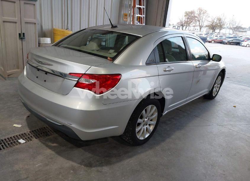 Photo 4 of 2011 Chrysler 200 TOURING (VIN 1C3BC1FB0BN500765)