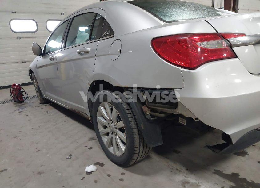 Photo 14 of 2011 Chrysler 200 TOURING (VIN 1C3BC1FB0BN500913)