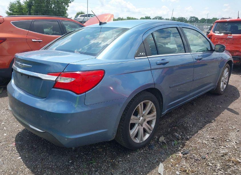 Photo 4 of 2011 Chrysler 200 TOURING (VIN 1C3BC1FB0BN607220)