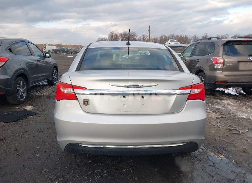 Photo 17 of 2011 Chrysler 200 TOURING (VIN 1C3BC1FB1BN555466)