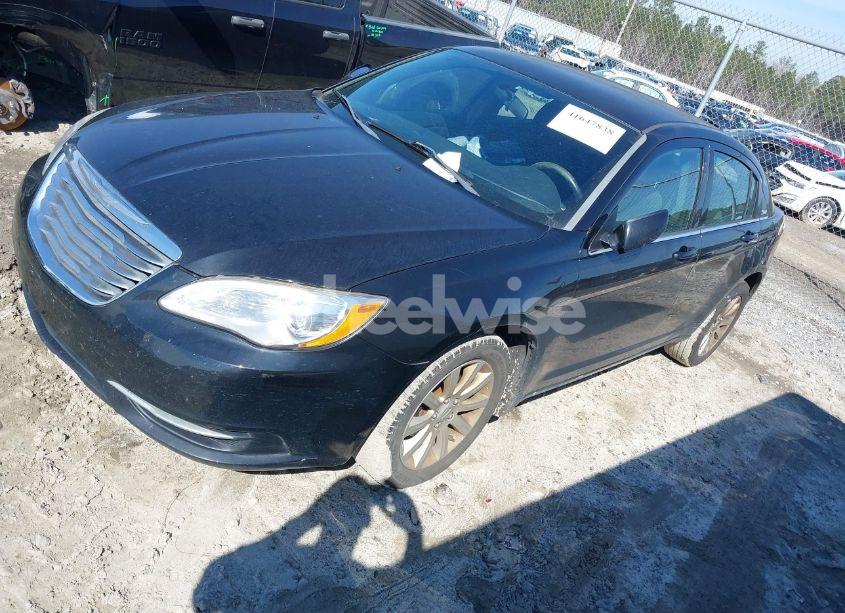 Photo 2 of 2011 Chrysler 200 TOURING (VIN 1C3BC1FB1BN606531)