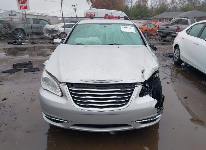 Photo 11 of 2011 Chrysler 200 TOURING (VIN 1C3BC1FB2BN560708)