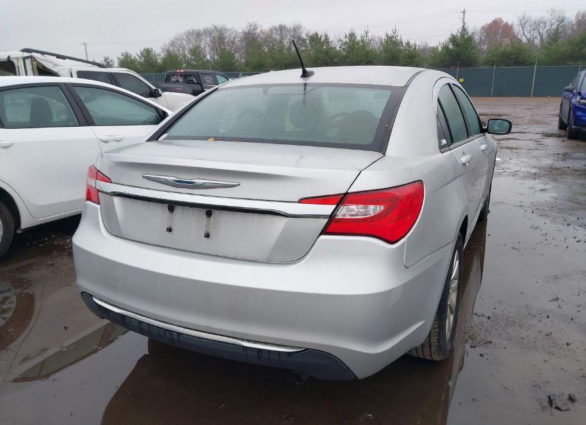 Photo 4 of 2011 Chrysler 200 TOURING (VIN 1C3BC1FB2BN560708)