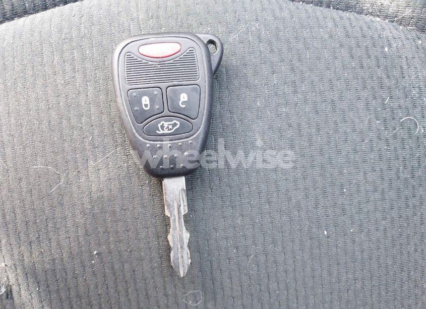 Photo 11 of 2011 Chrysler 200 TOURING (VIN 1C3BC1FB3BN527927)