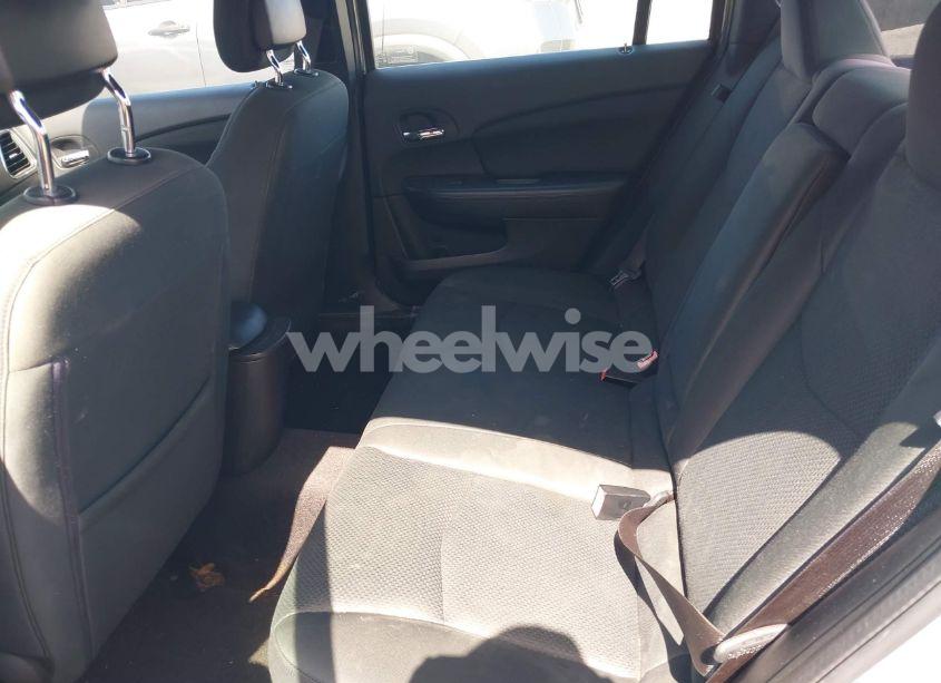 Photo 8 of 2011 Chrysler 200 TOURING (VIN 1C3BC1FB3BN527927)