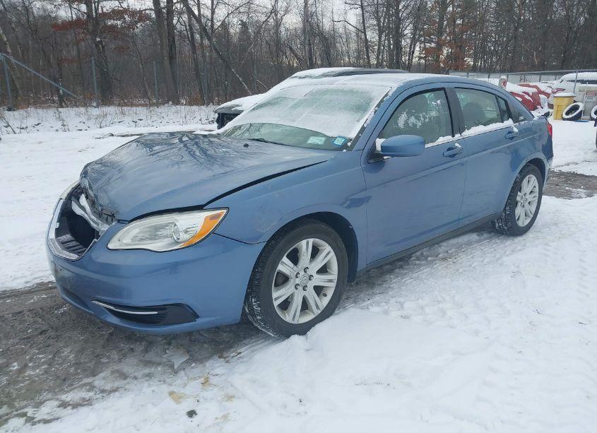 Photo 2 of 2011 Chrysler 200 TOURING (VIN 1C3BC1FB3BN606692)