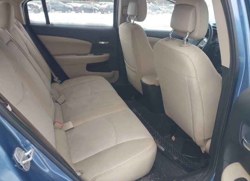 Photo 8 of 2011 Chrysler 200 TOURING (VIN 1C3BC1FB3BN606692)