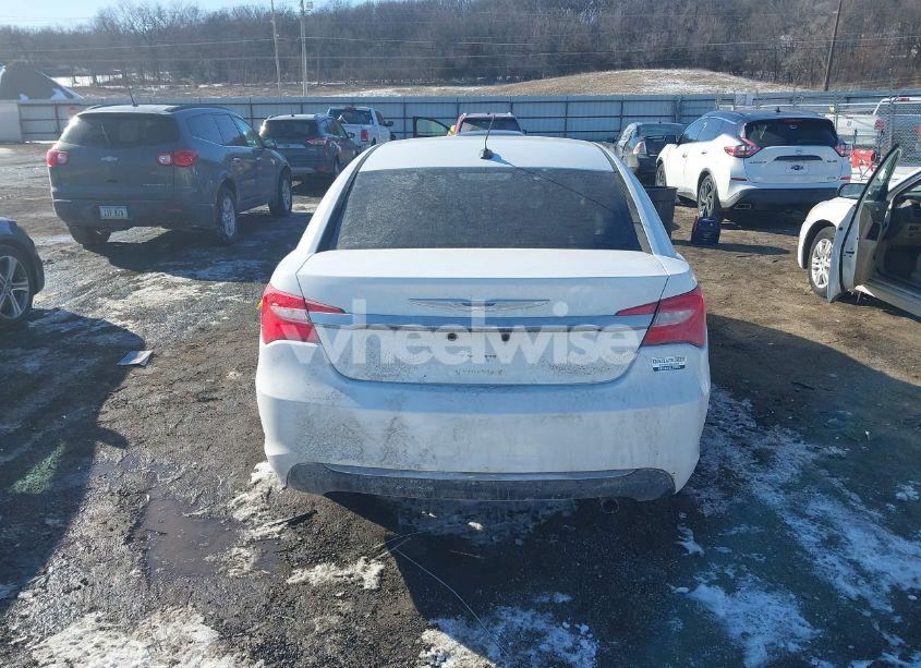 Photo 16 of 2011 Chrysler 200 TOURING (VIN 1C3BC1FB5BN612669)