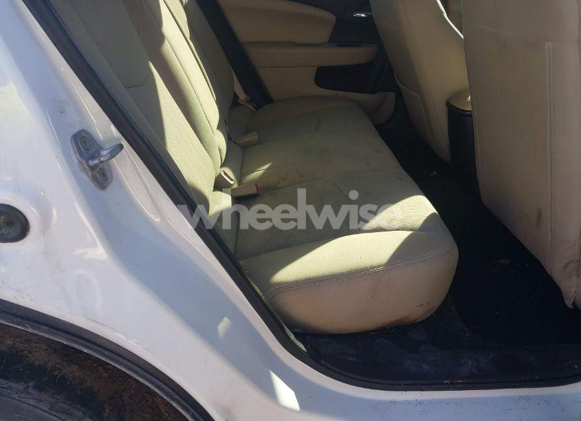 Photo 8 of 2011 Chrysler 200 TOURING (VIN 1C3BC1FB5BN612669)