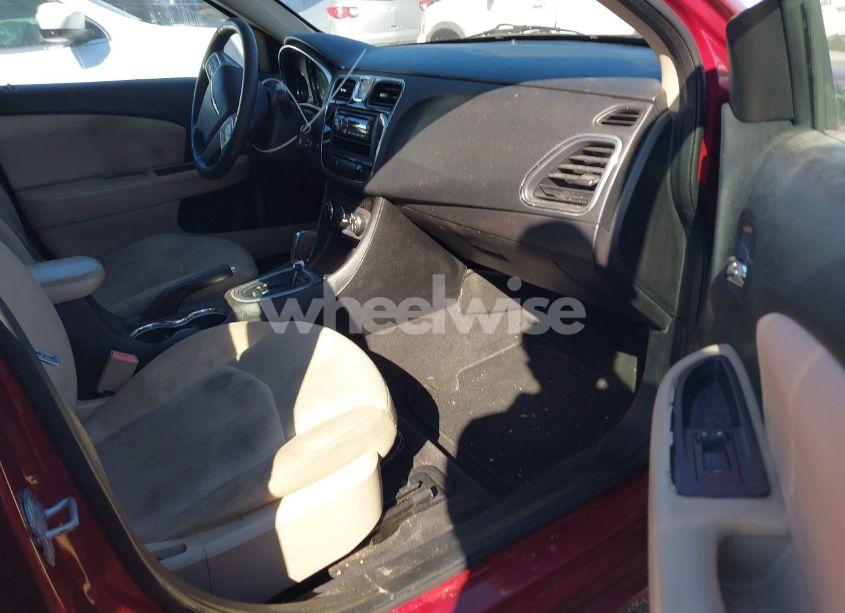 Photo 5 of 2011 Chrysler 200 TOURING (VIN 1C3BC1FB6BN504982)