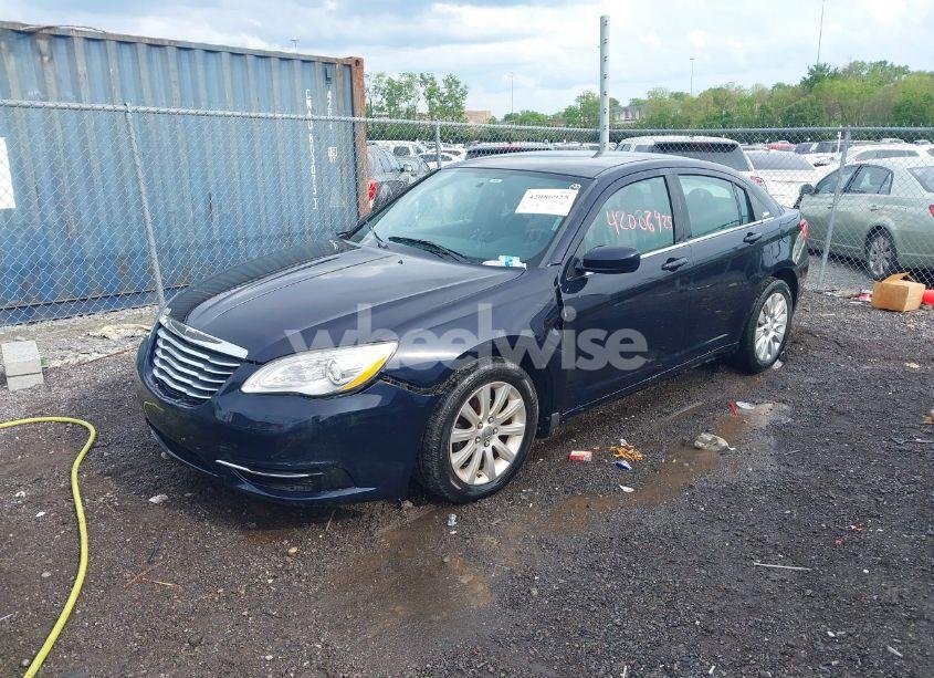 Photo 2 of 2011 Chrysler 200 TOURING (VIN 1C3BC1FB6BN555155)