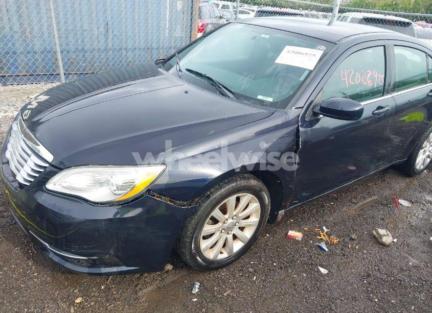 Photo 6 of 2011 Chrysler 200 TOURING (VIN 1C3BC1FB6BN555155)