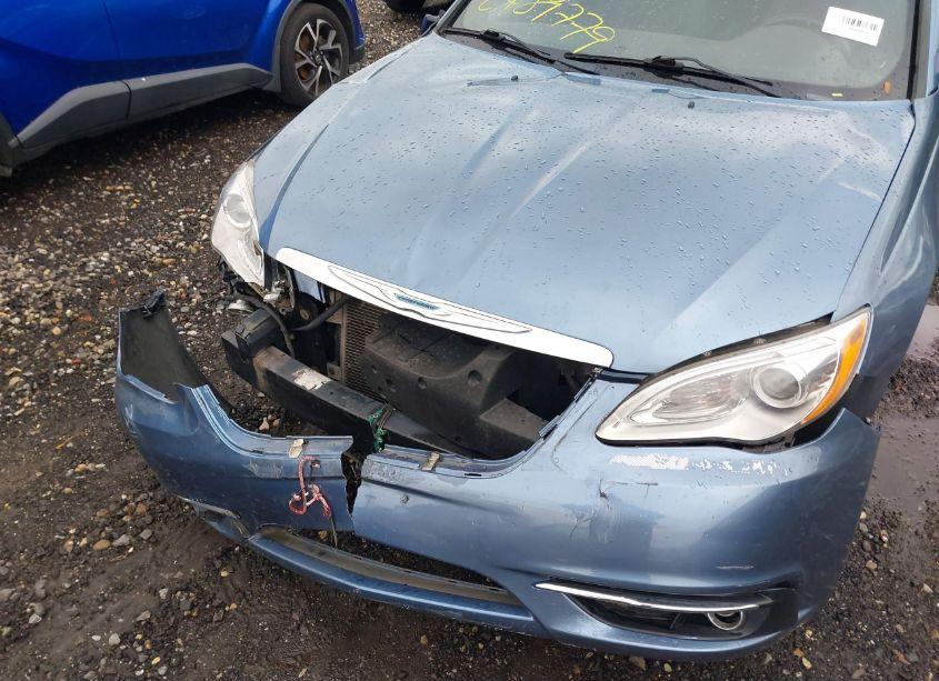 Photo 6 of 2011 Chrysler 200 TOURING (VIN 1C3BC1FB6BN589886)