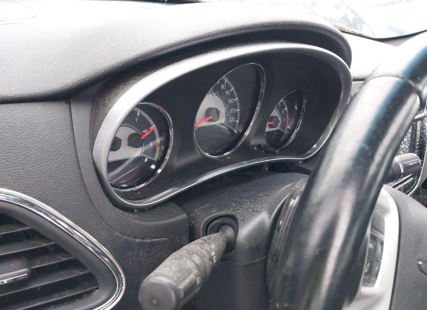 Photo 7 of 2011 Chrysler 200 TOURING (VIN 1C3BC1FB6BN589886)