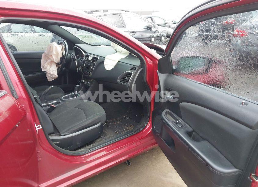 Photo 5 of 2011 Chrysler 200 TOURING (VIN 1C3BC1FB8BN512971)