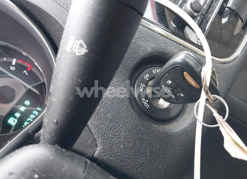 Photo 11 of 2011 Chrysler 200 TOURING (VIN 1C3BC1FB8BN531262)