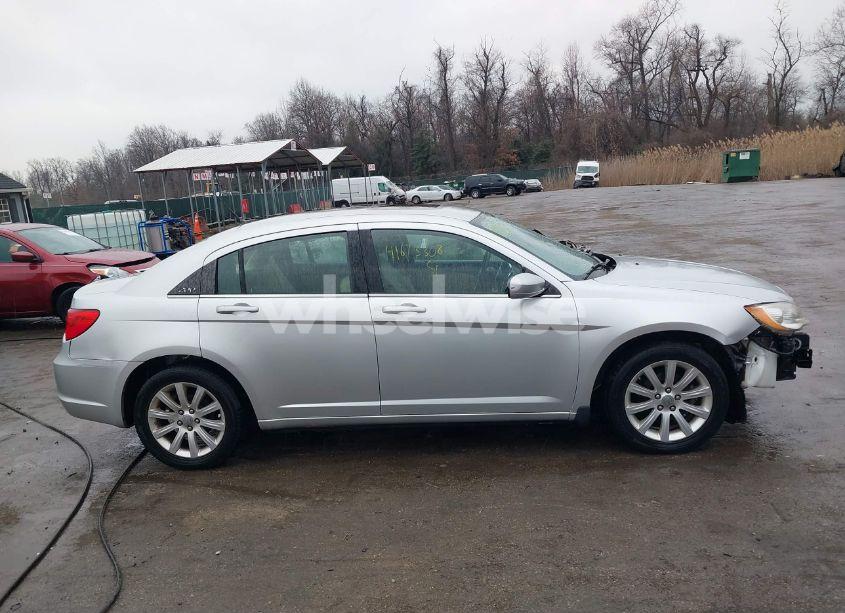 Photo 13 of 2011 Chrysler 200 TOURING (VIN 1C3BC1FB8BN531262)