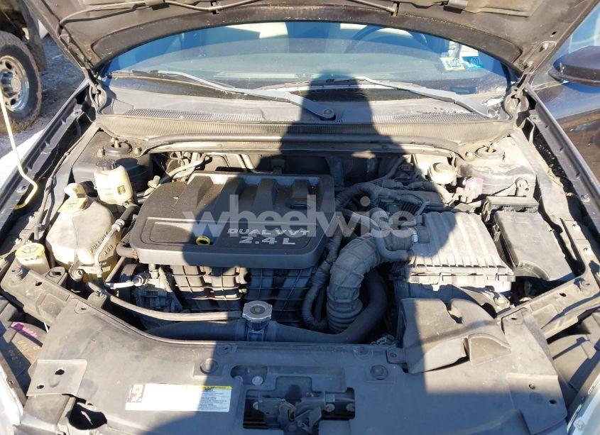 Photo 10 of 2011 Chrysler 200 TOURING (VIN 1C3BC1FB8BN531472)