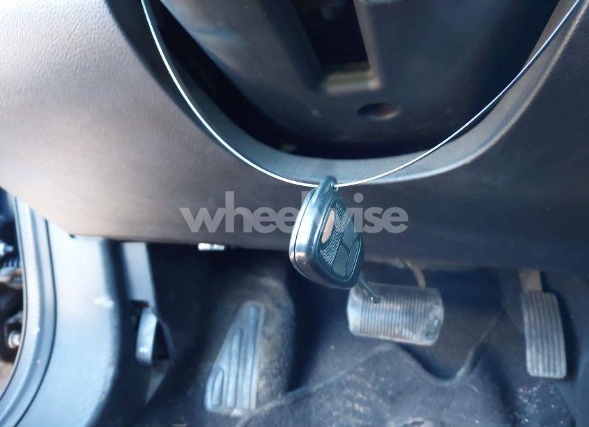 Photo 11 of 2011 Chrysler 200 TOURING (VIN 1C3BC1FB8BN531472)