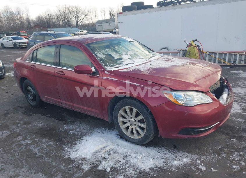 2011 Chrysler 200 TOURING (VIN 1C3BC1FB8BN600113) main photo