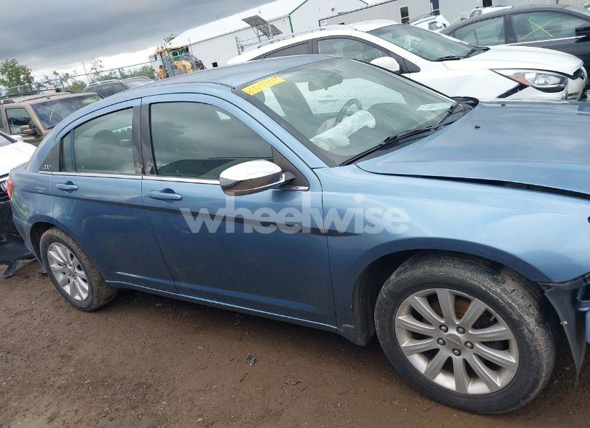 Photo 14 of 2011 Chrysler 200 TOURING (VIN 1C3BC1FB8BN603948)