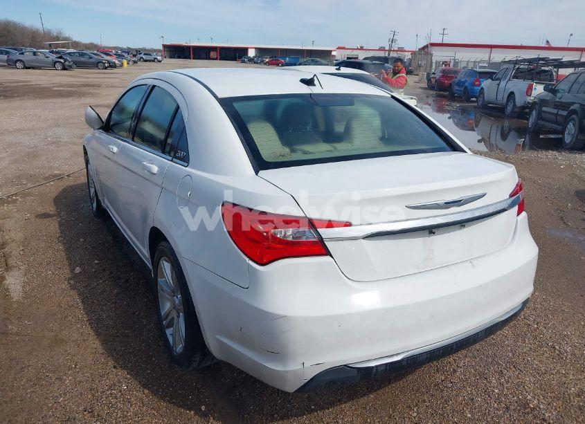 Photo 3 of 2011 Chrysler 200 TOURING (VIN 1C3BC1FB8BN613394)